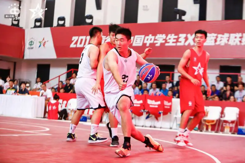业余篮球爱好者如何借助智能反馈提高比赛表现_0